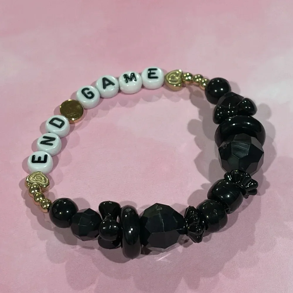 Taylor Swift Friendship Bracelet - Picture 3 of 3
